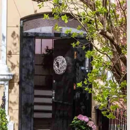 아파트 Lovely Penthouse With Private Outdoor Terrace *